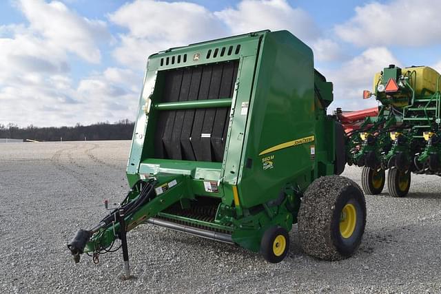 Image of John Deere 560M equipment image 3