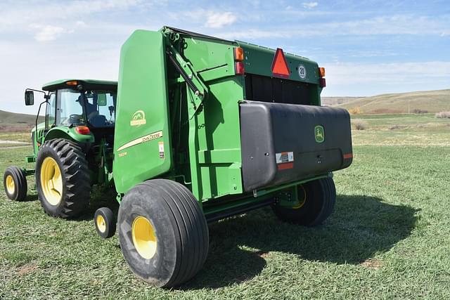 Image of John Deere 560M equipment image 3