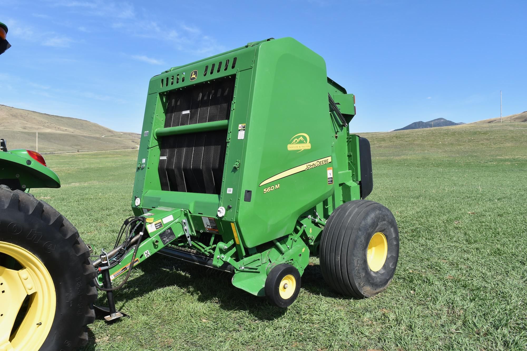 Main image John Deere 560M