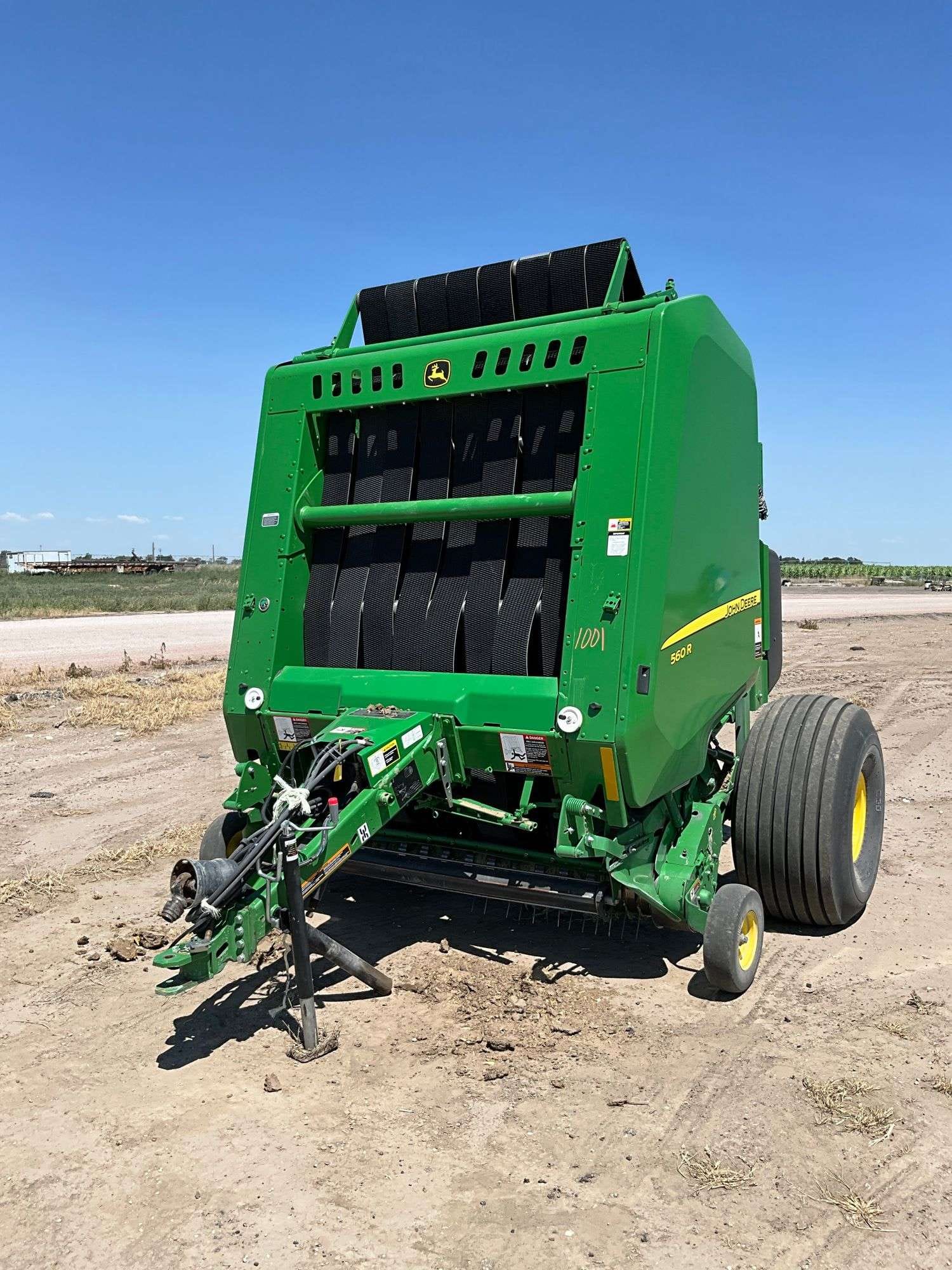 John Deere 560R Equipment Image0