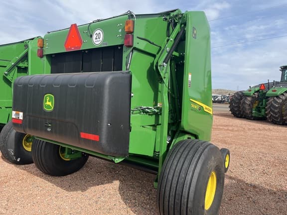 Image of John Deere 561M equipment image 2