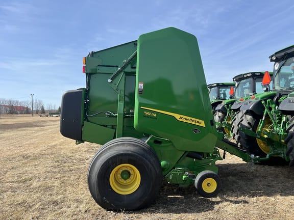 John Deere 561M Equipment Image0