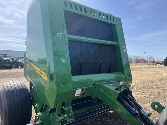 Image of John Deere 561M equipment image 3