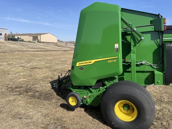 Image of John Deere 561M equipment image 3