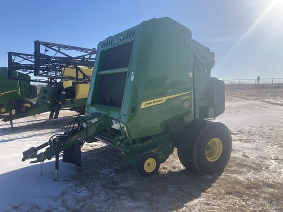 John Deere 561M Equipment Image0