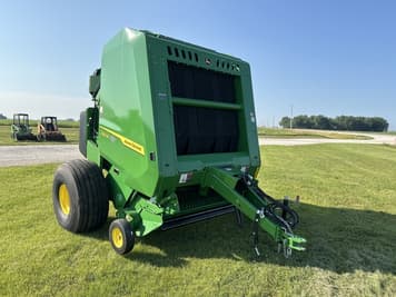 Main image John Deere 561M
