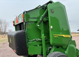 John Deere 561R Image