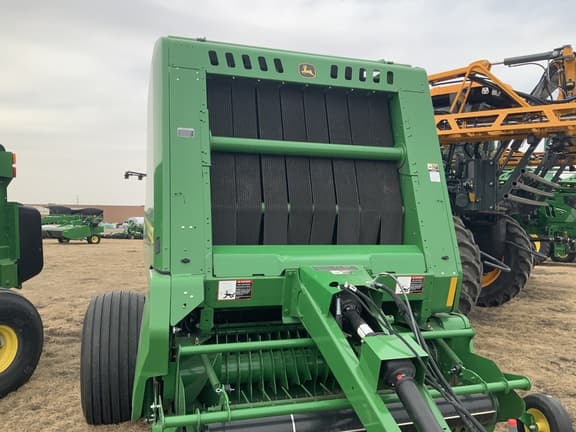 Image of John Deere 561R equipment image 1