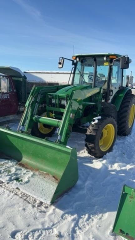 Image of John Deere 5625 equipment image 2