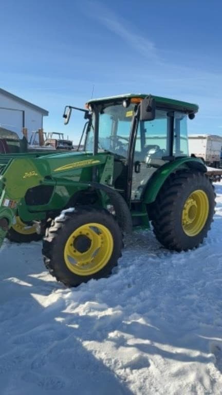 Image of John Deere 5625 equipment image 3