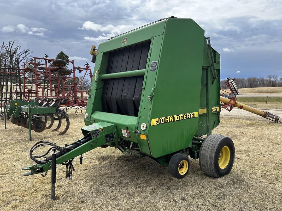 Image of John Deere 566 Primary image