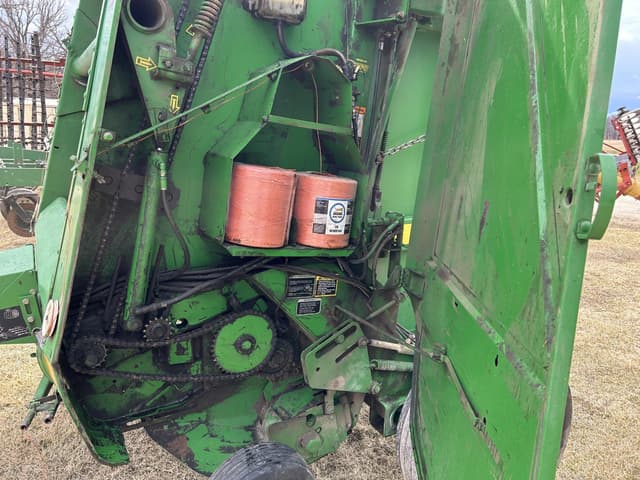 Image of John Deere 566 equipment image 2