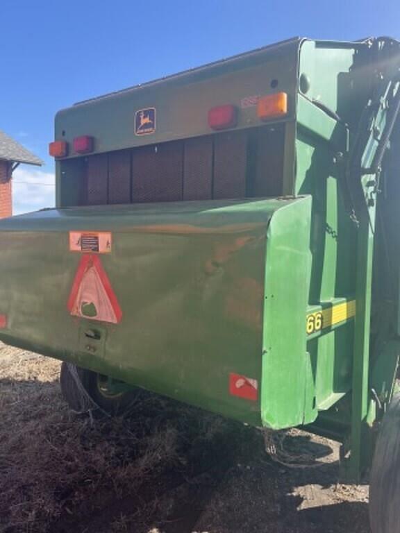 Image of John Deere 566 equipment image 4