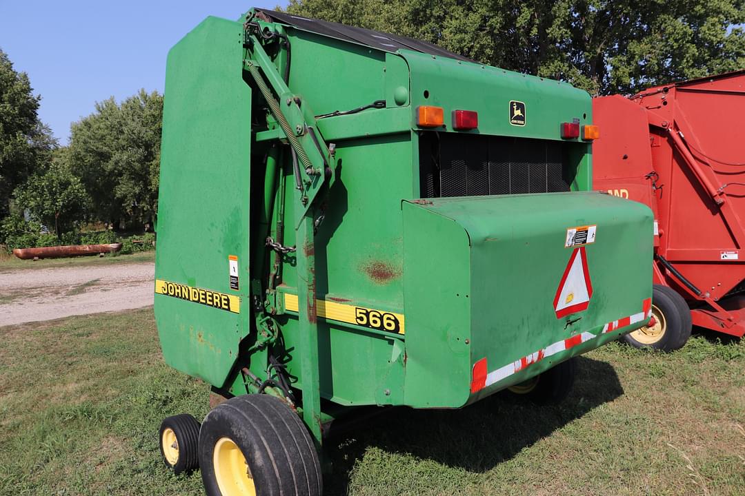 Image of John Deere 566 Image 1