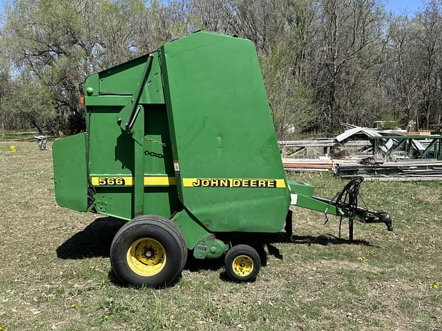 Image of John Deere 566 equipment image 3
