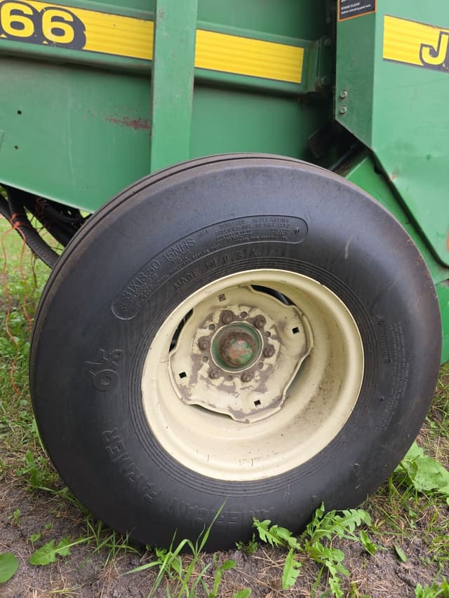 Image of John Deere 566 equipment image 4