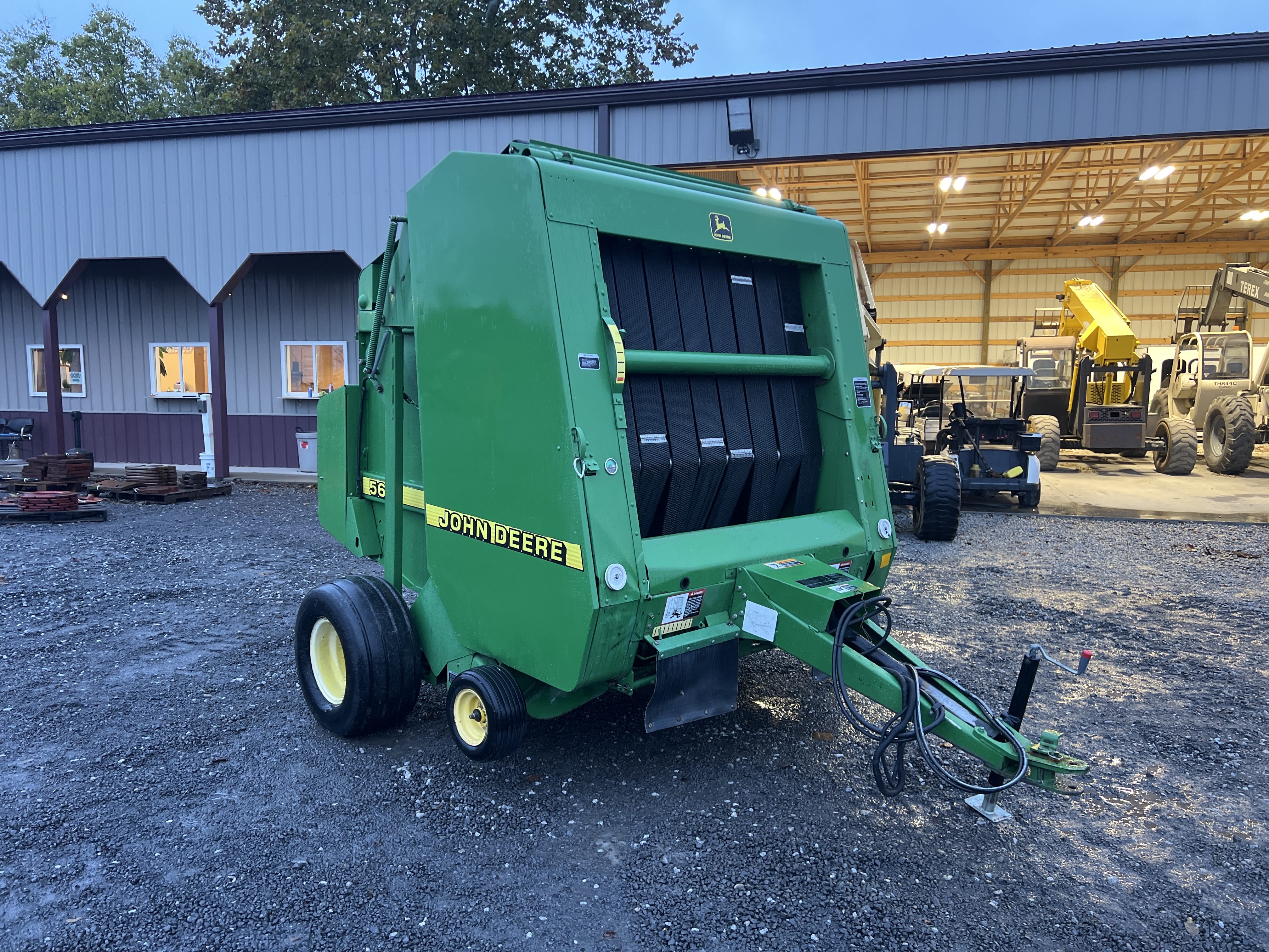 John Deere 566 Equipment Image0