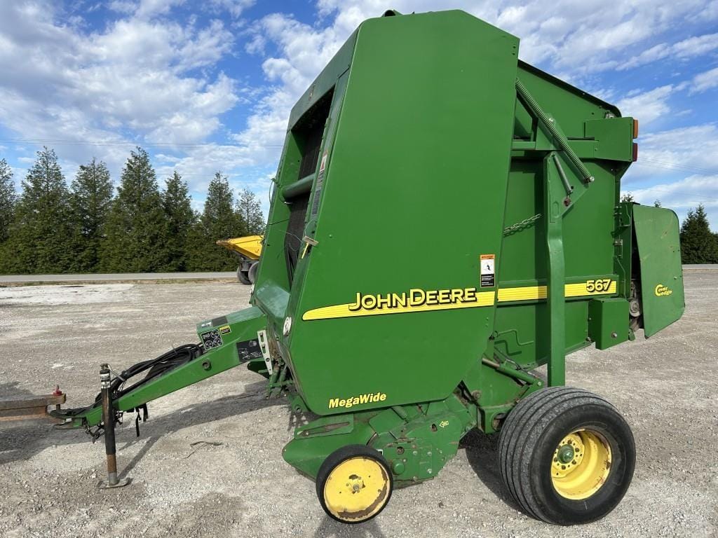John Deere 567 Equipment Image0