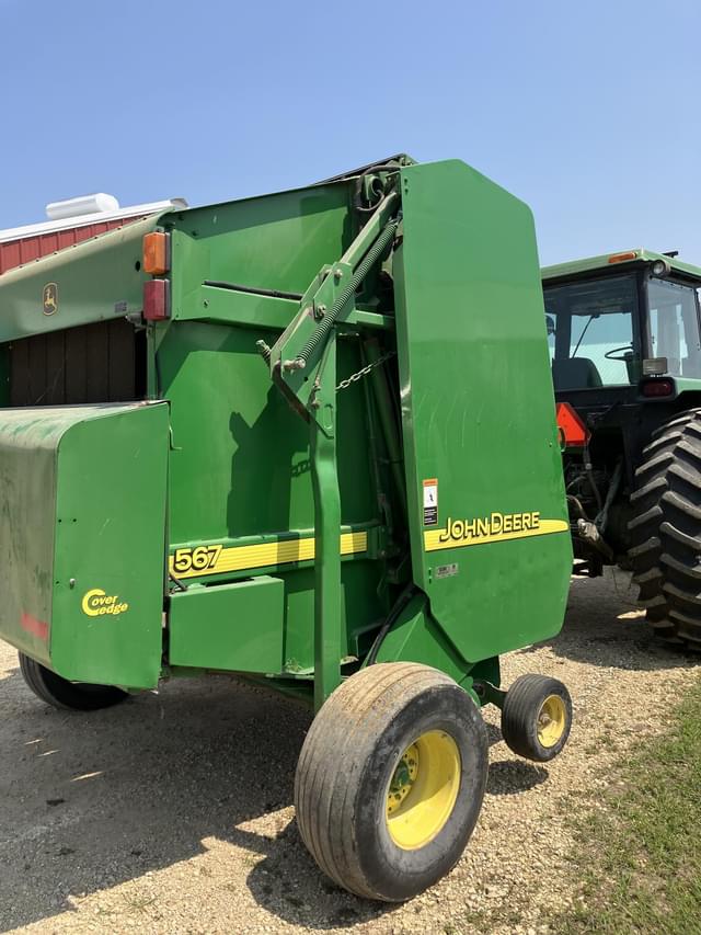 Image of John Deere 567 equipment image 1