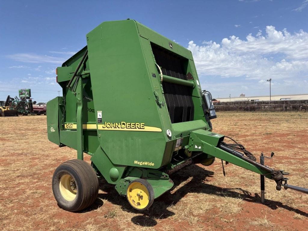 John Deere 567 Equipment Image0