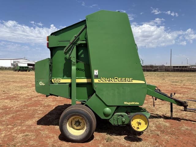Image of John Deere 567 equipment image 1