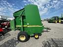 John Deere 567 Image