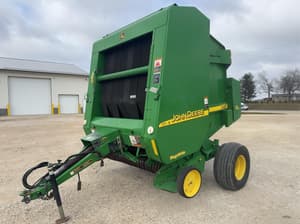 John Deere 567 Image