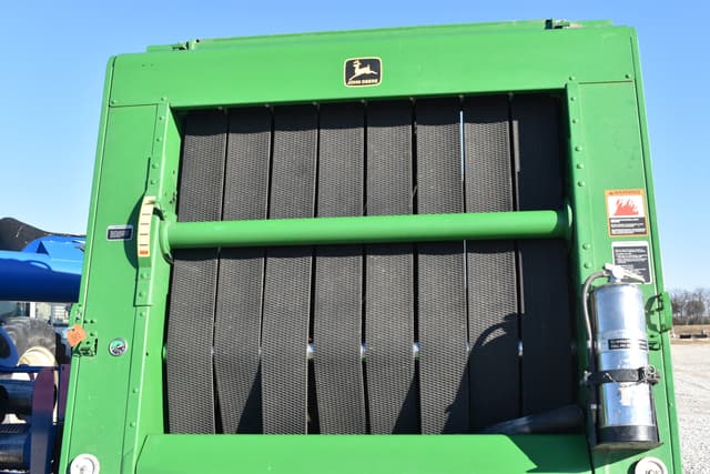 Image of John Deere 567 equipment image 3