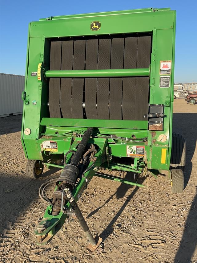 Image of John Deere 567 equipment image 1