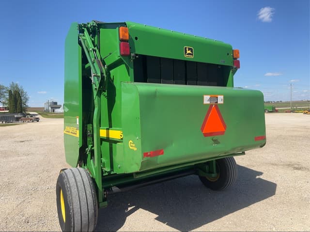 Image of John Deere 567 equipment image 3