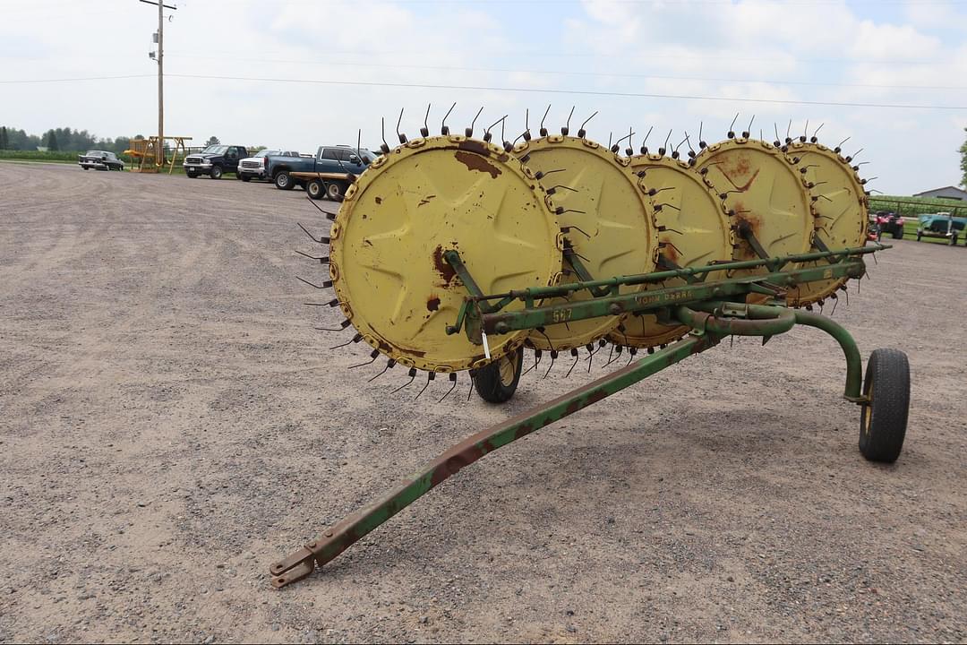 Image of John Deere 567 Primary image