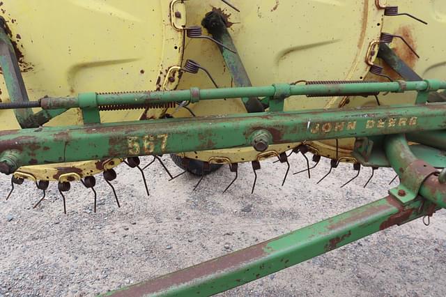 Image of John Deere 567 equipment image 4