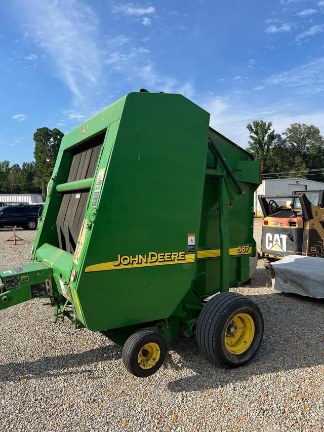 Image of John Deere 567 equipment image 1
