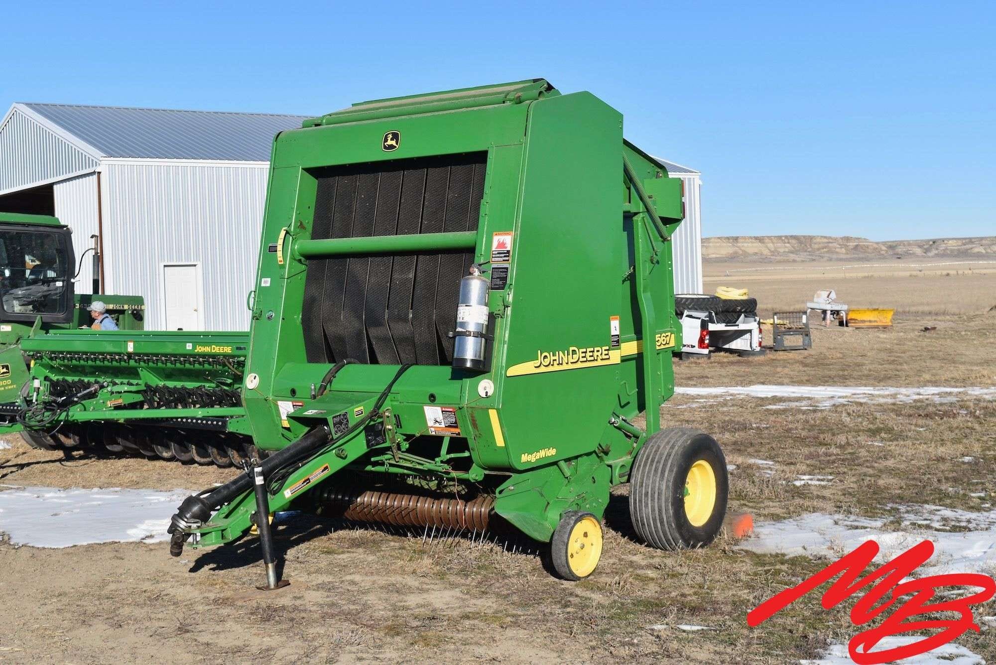John Deere 567 MegaWide Equipment Image0