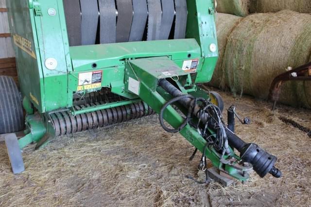 Image of John Deere 567 MegaWide equipment image 4