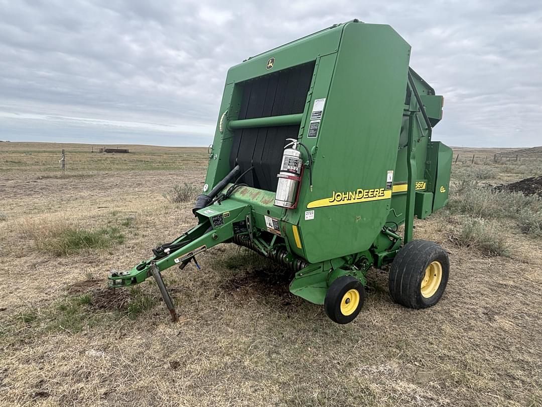 Image of John Deere 567 Primary image