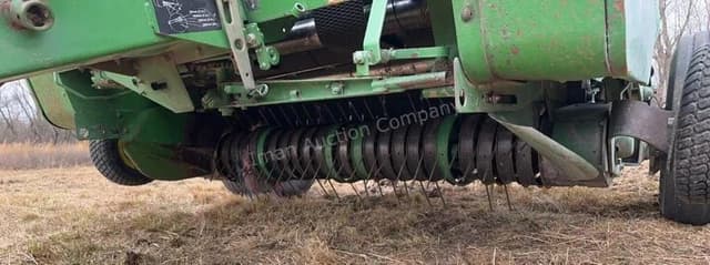 Image of John Deere 567 equipment image 3