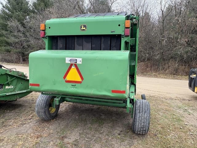 Image of John Deere 567 equipment image 4