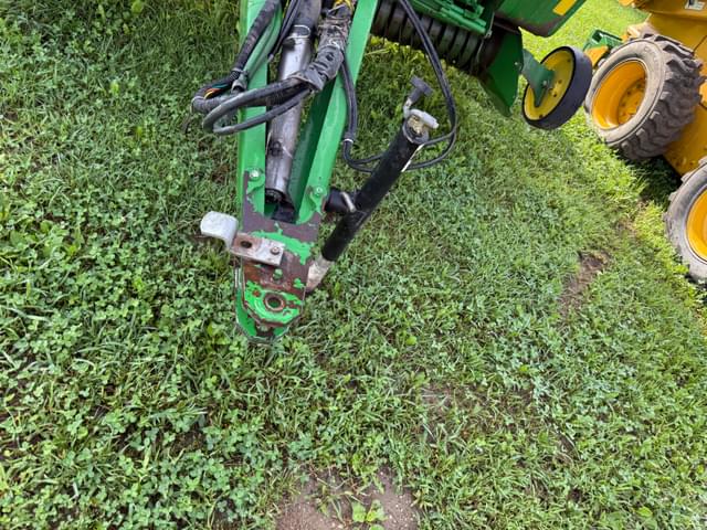 Image of John Deere 567 equipment image 3