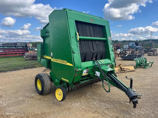 Image of John Deere 567 equipment image 4