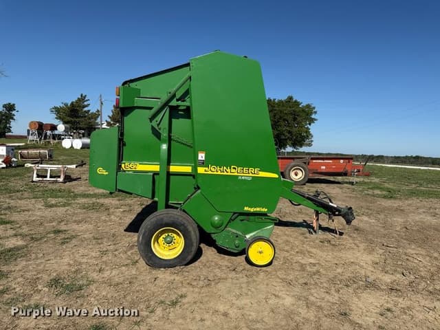 Image of John Deere 567 MegaWide equipment image 3