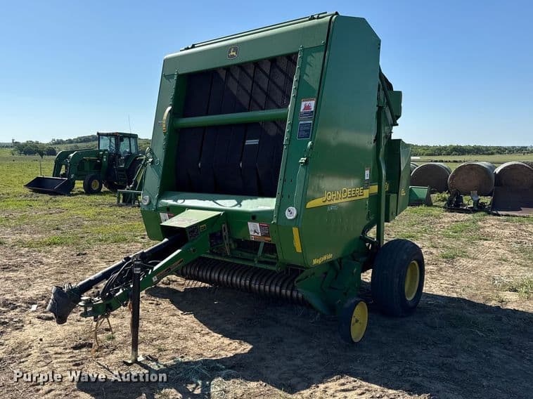 Image of John Deere 567 MegaWide Primary image
