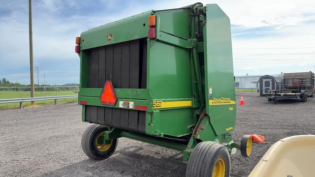 Image of John Deere 567 equipment image 4