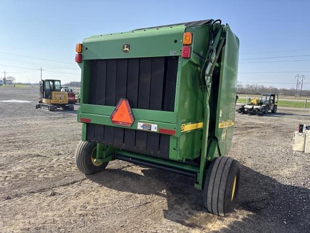 Image of John Deere 567 equipment image 2
