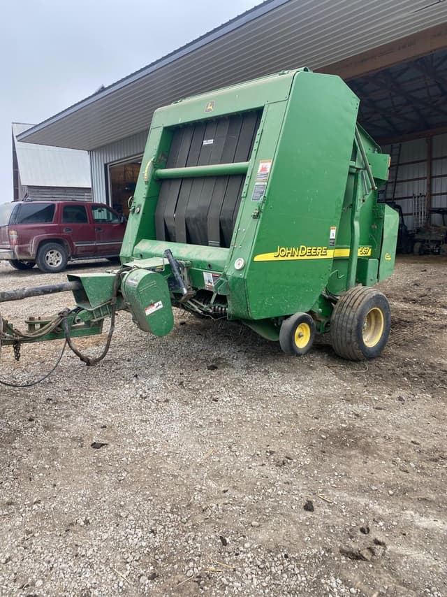 Image of John Deere 567 equipment image 2