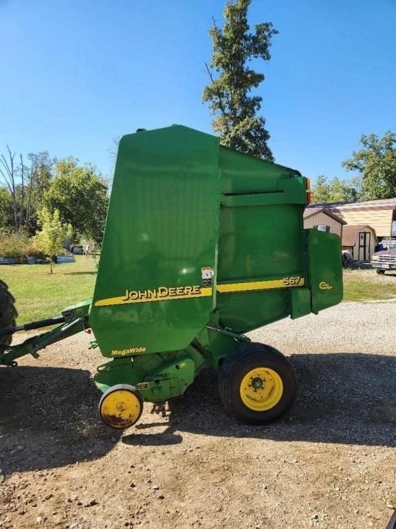 John Deere 567 Equipment Image0