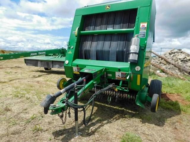 Image of John Deere 567 equipment image 1