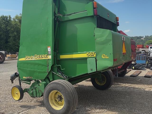 Image of John Deere 567 equipment image 2