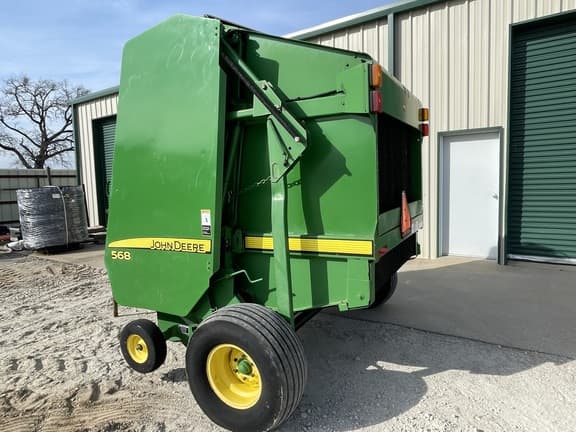 Image of John Deere 568 equipment image 1