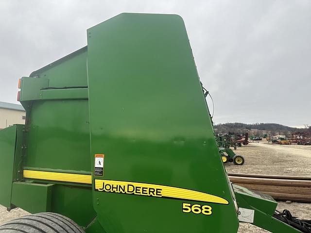 Image of John Deere 568 equipment image 2